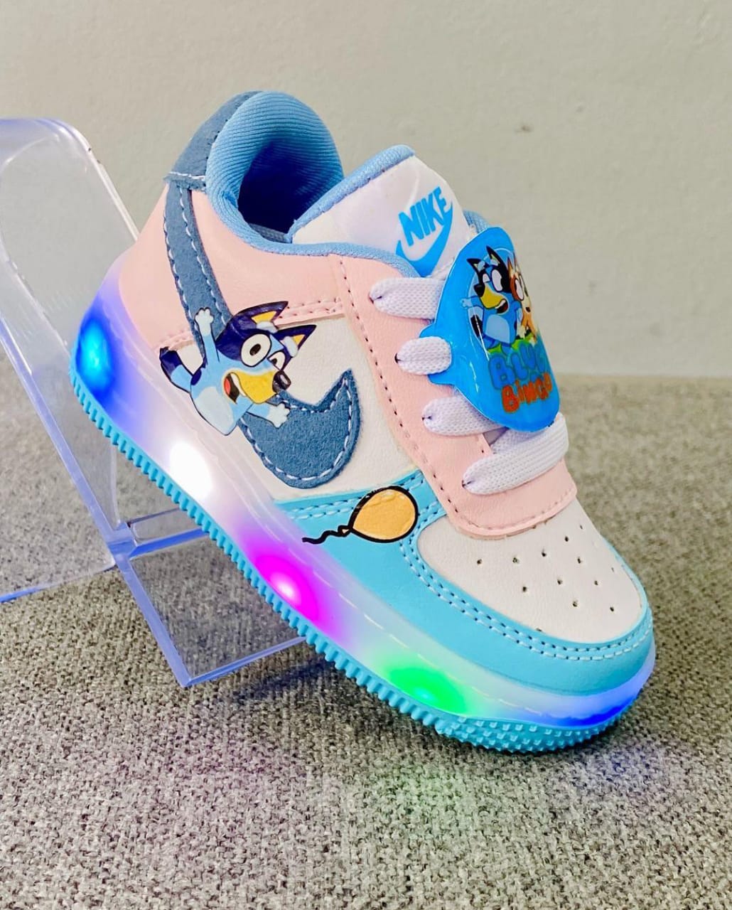 TENIS NIKE BLUEY LUCES
