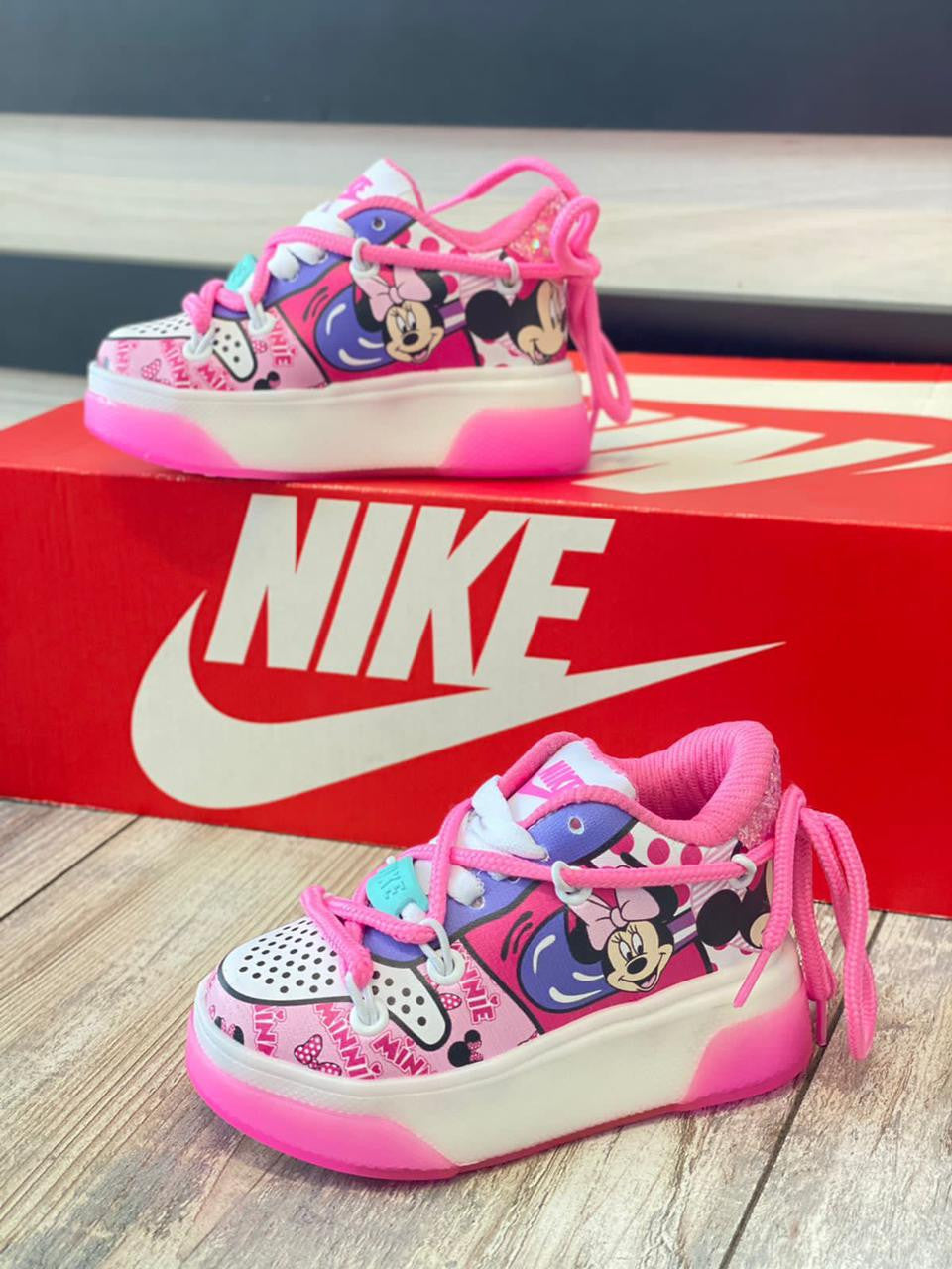 TENIS NIKEKIDS DE LUCES
