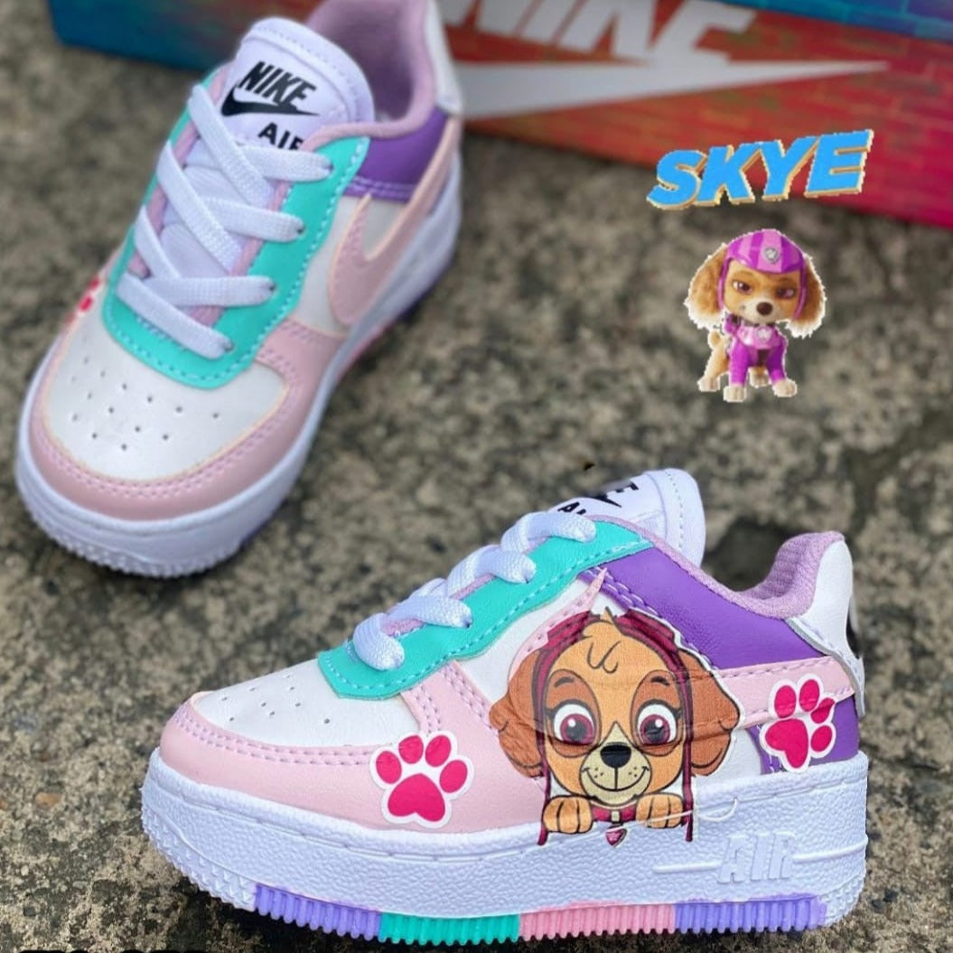 NIKE PATRULLA CANINA
