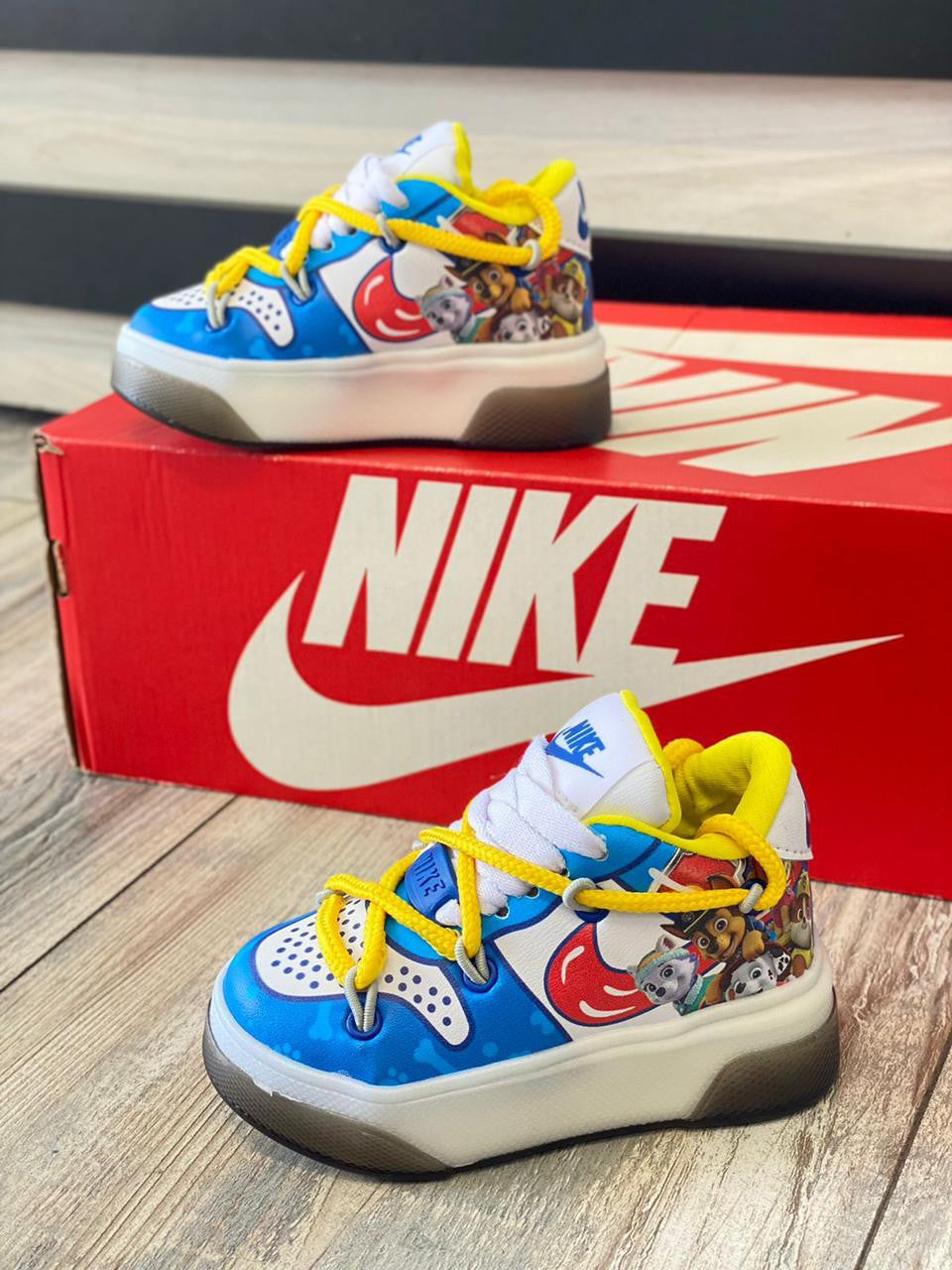 TENIS NIKEKIDS DE LUCES