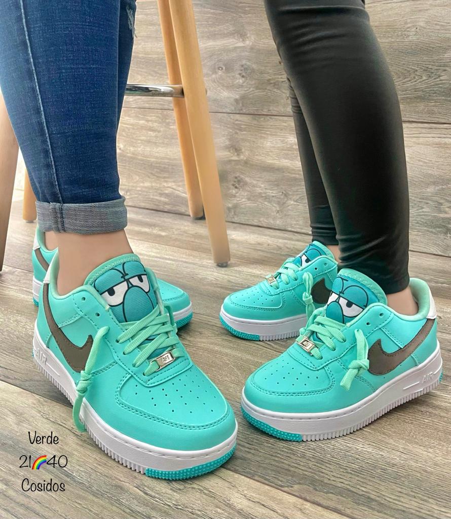 TENIS NIKE CARICATURA - COMBO REGALO 🎁 (2 PARES)