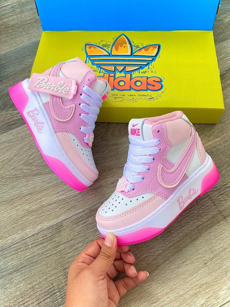 BOTA JORDAN NIKE - EDITION BARBIE ✨