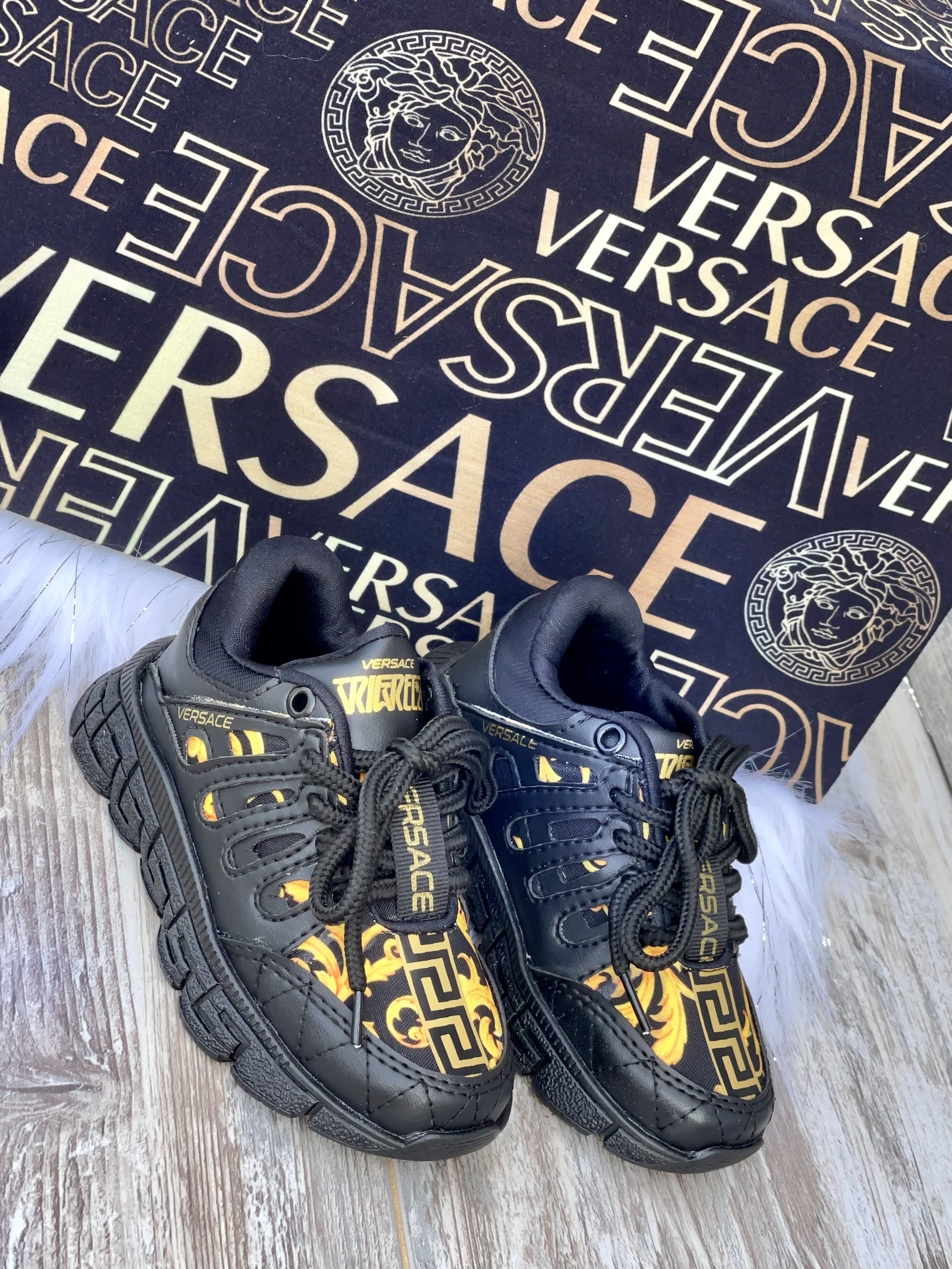 Zapatos 2025 versace deportivos